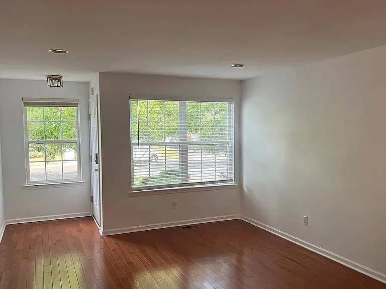 17 Simons Way #55 — Photo 10