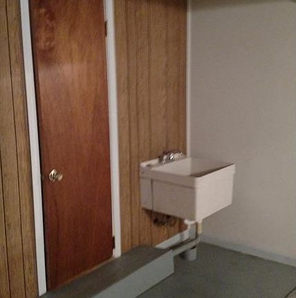 Utility Sink/Walk out level