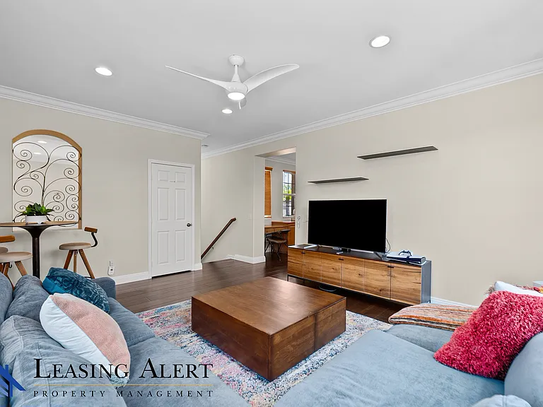 26868 Grey Pl — Photo 17