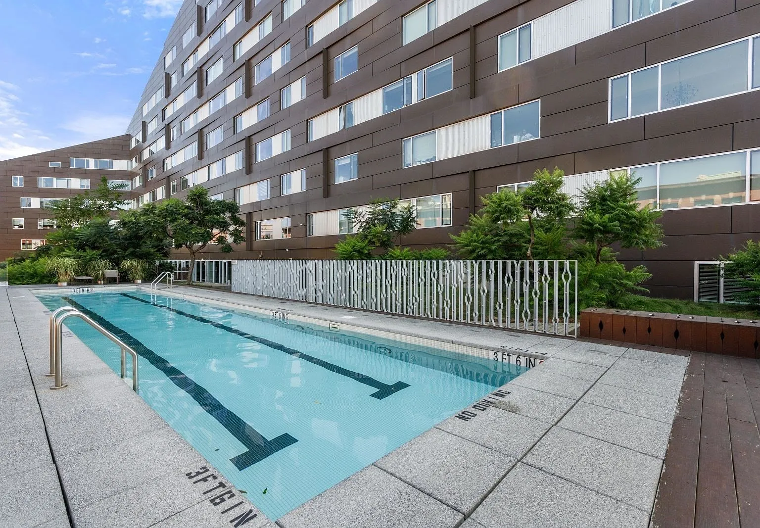 2 bed, 2.0 bath, 1179 sqft, $4,950 — Photo 1
