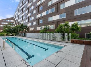 9 Wbroad Way #402, Boston, MA 02127