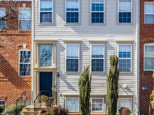 7839 Seth Hampton Dr, Alexandria, VA 22315