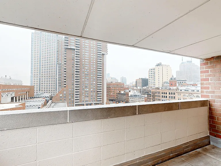 310 Greenwich St #16J — Photo 7