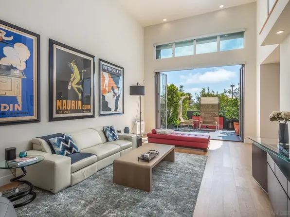 2687 State St, Carlsbad, CA 92008