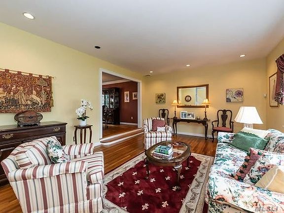 4th image of 340 Cameo Dr