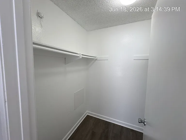 Cinnamon Creek Apartments — Photo 14