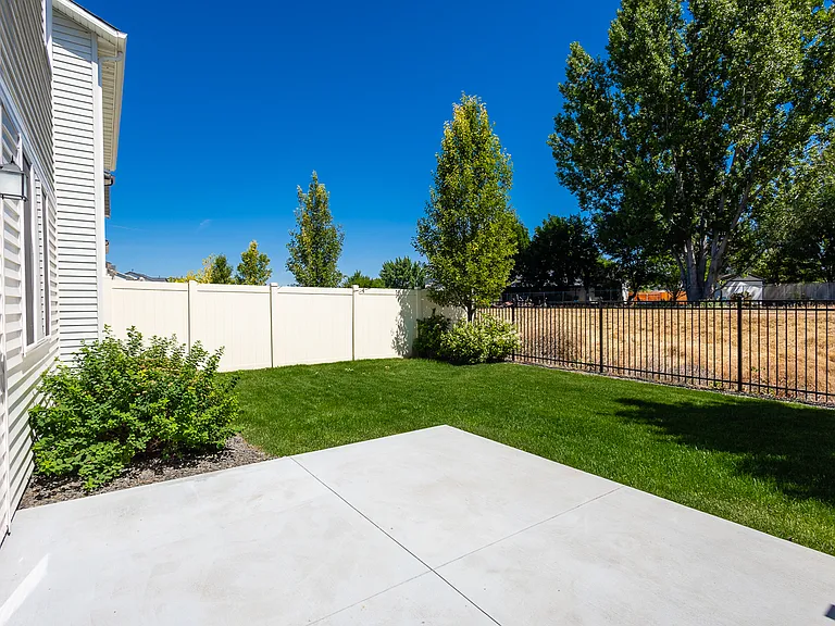 2014 S Defio Way — Photo 44