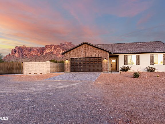 2nd image of 990 N Muleshoe Rd