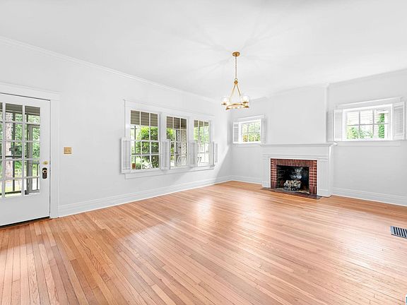 5th image of 1531 7th St
