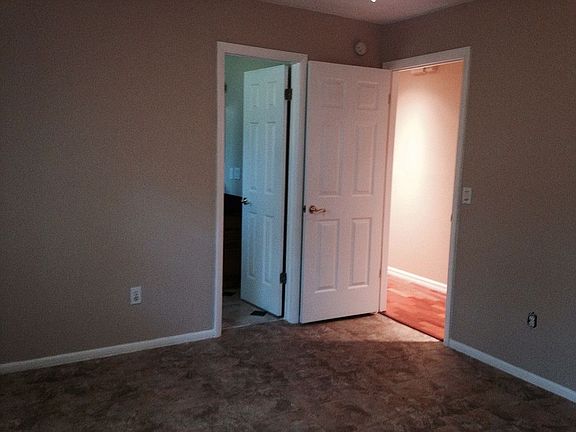 5th image of 3310 E Grant Ave