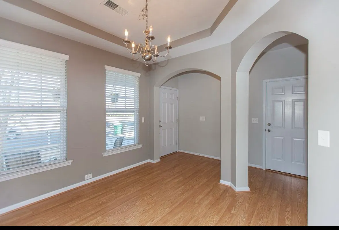 10306 Cochran Ridge Ave — Photo 3
