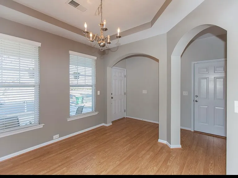 10306 Cochran Ridge Ave — Photo 3