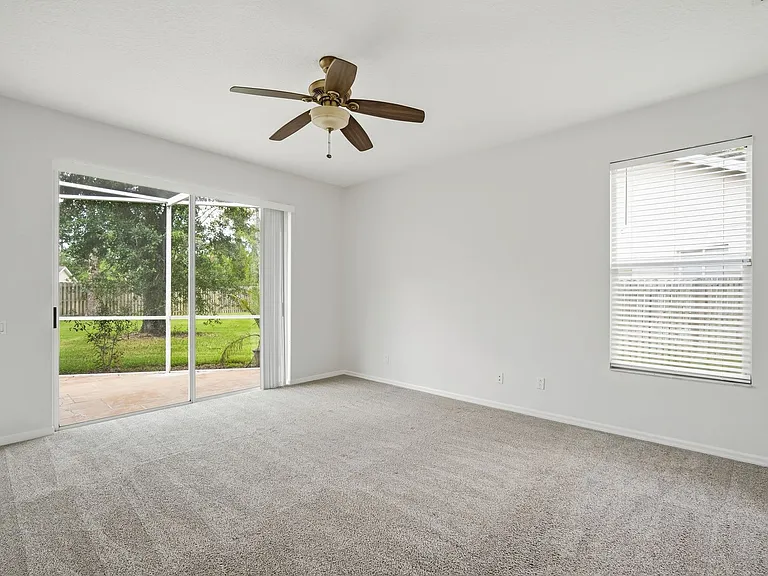 9810 Bennington Dr — Photo 11