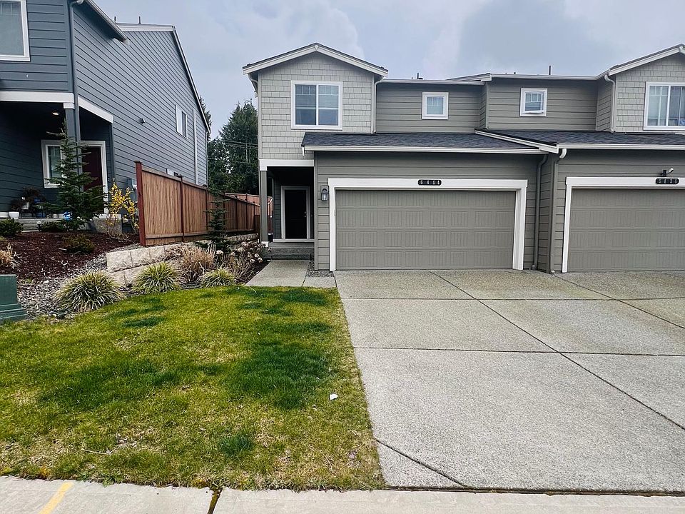 1st image of 6444 Yorktown Pl NE