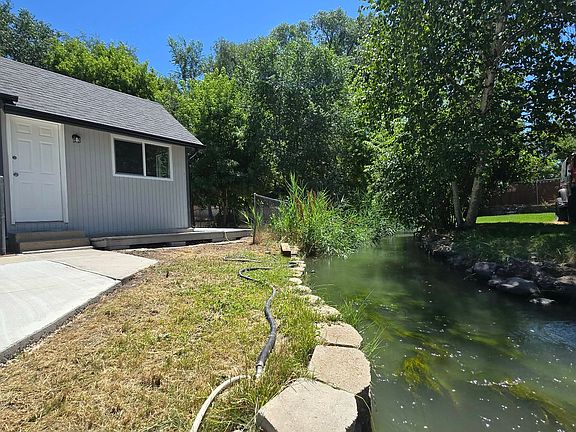 3rd image of 259 14th St