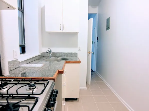 314 East 84th Street image 2 of 8