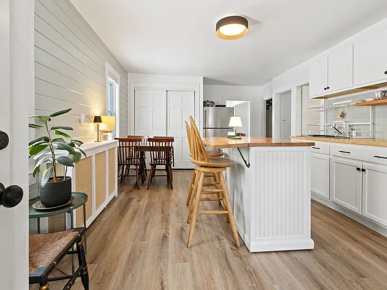 36 Pool St #36 — Photo 2