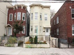 10514 34th Ave, Corona, NY 11368