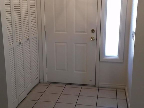 3rd image of 3409 Bluegrass Dr