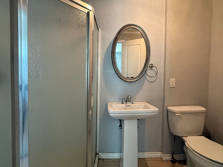 1348 S Florence Ave — Photo 7