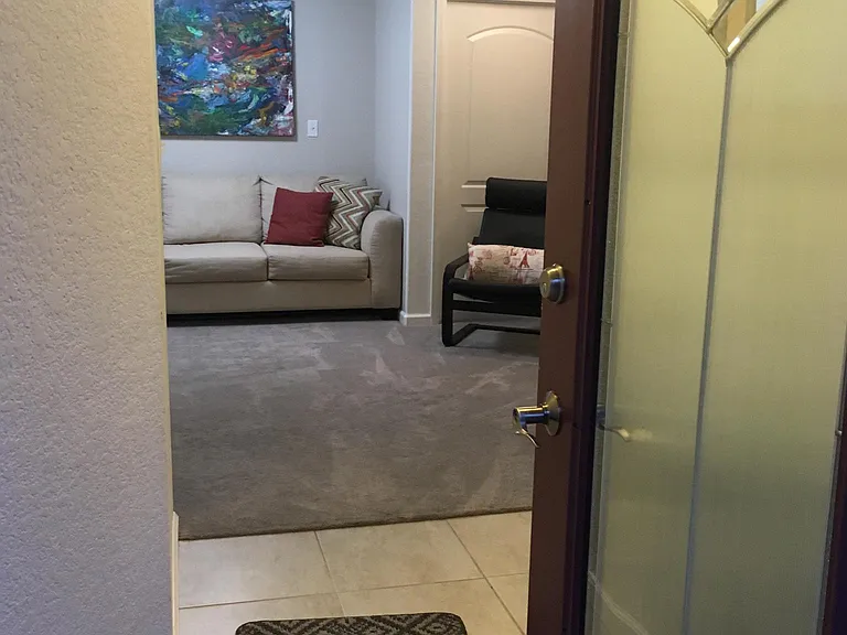 4777 McKinley Dr — Photo 8