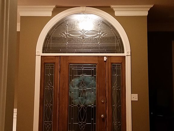 4th image of 387 Silver Lake Dr