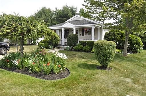 1st image of 46 Brookbend Way E