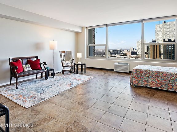 3rd image of 3600 N Lake Shore Dr APT 1422