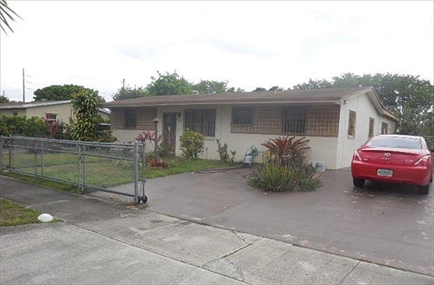 2nd image of 11525 SW 136th Ter