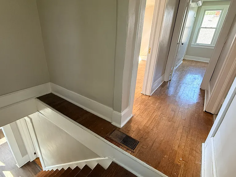 104 Texas St — Photo 7