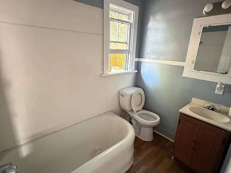 603 1/2 N 6th Ave #2 — Photo 6
