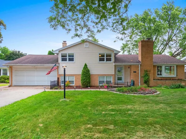 2691 Beaumont St, Green Bay, WI 54301