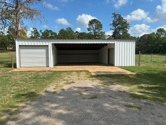 3rd image of 4376 County Road 314 S