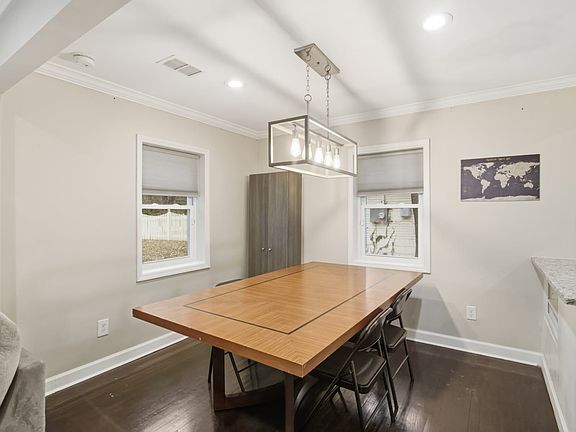5th image of 1373 Benteen Way SE #A