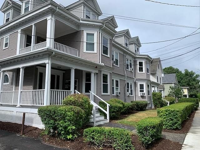 1st image of 307 Cabot St Floor 1