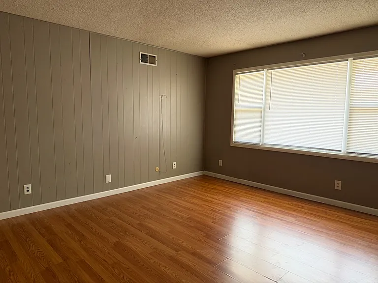 Unit Photo