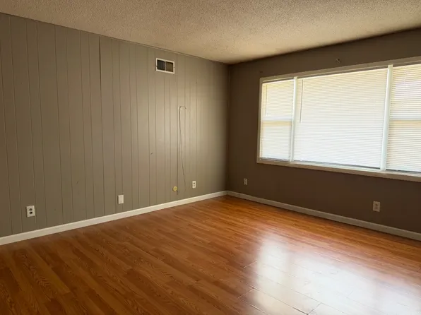 205 W Allen St APT 315, Springfield, IL 62704