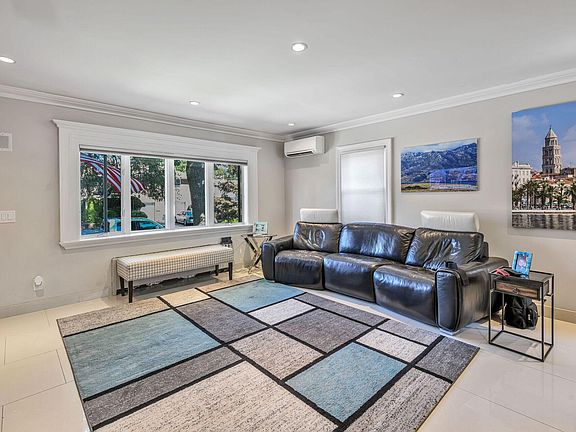 4th image of 212 Bellemeade Ave