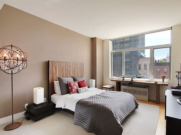 5th image of 410 4th Ave Unit 4D