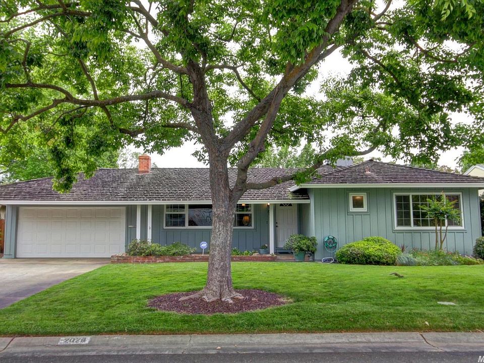 1st image of 2028 Flowers St