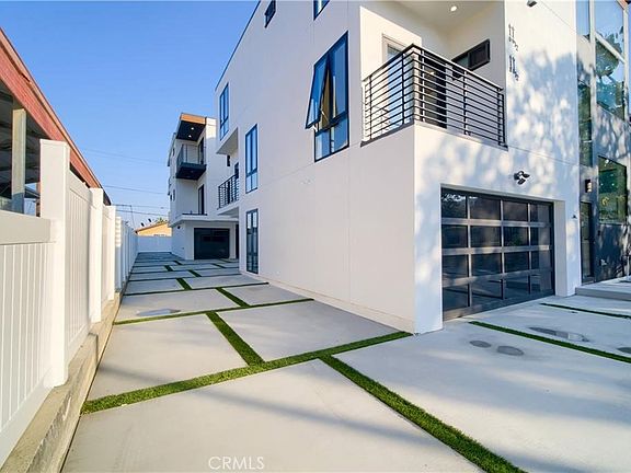 5th image of 616 N Mariposa Ave