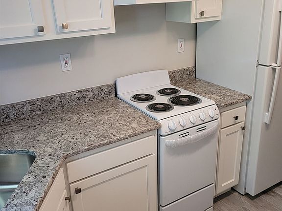 landlord_unit_photo_54090385_7