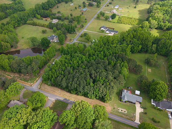 2nd image of 2 Letty Acres