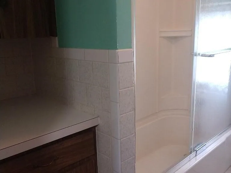 547 Robeson St #2 — Photo 17
