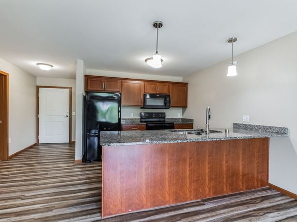 1351 Lake Dr W APT 205