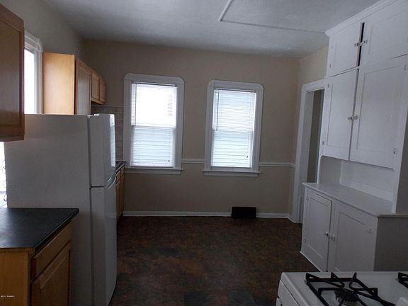 2nd image of 1125 Madison Ave SE