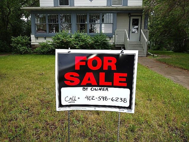 2nd image of 692 3rd St