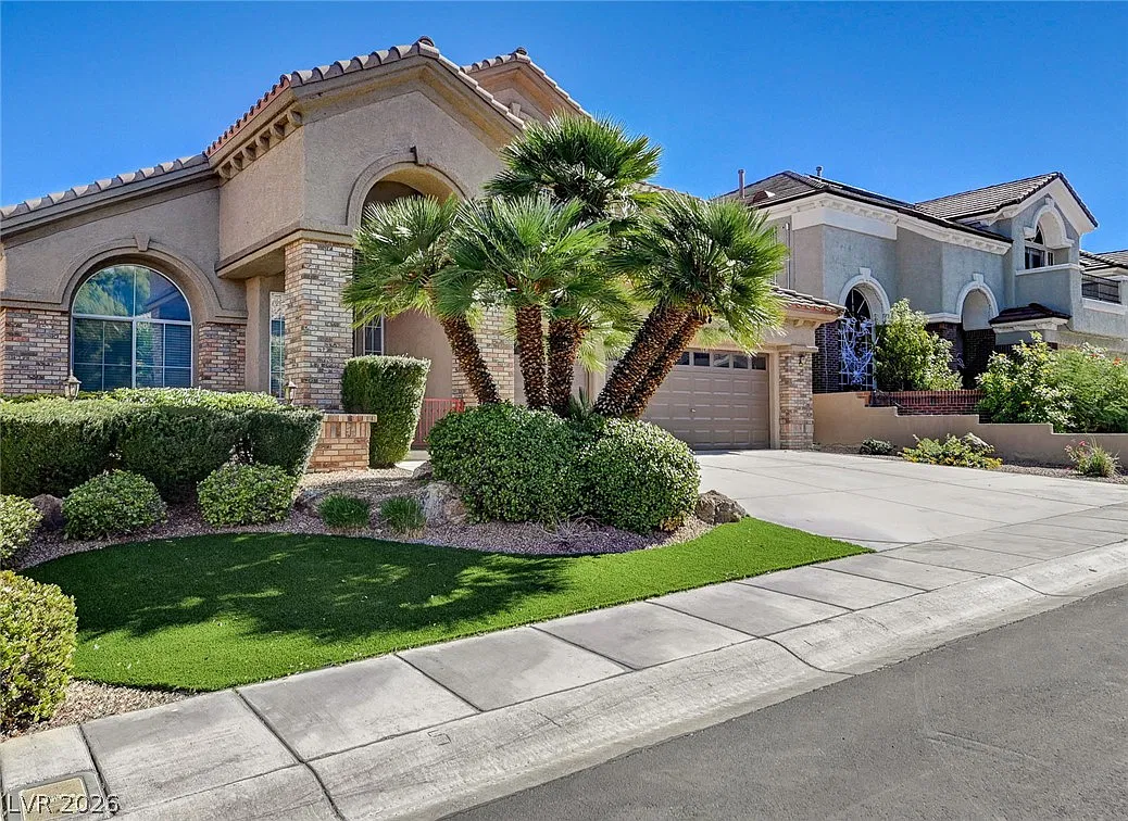 4 bed, 2.5 bath, 3206 sqft, $4,650 — Photo 4