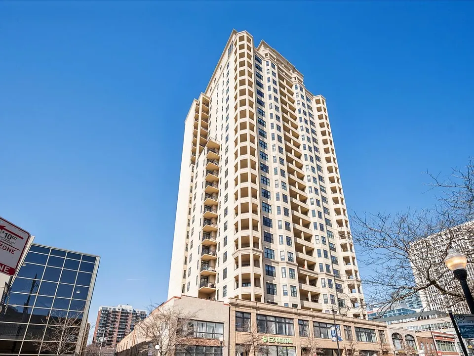 1464 S Michigan Ave #1008