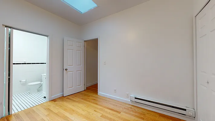 Rented by Bond New York | media 21